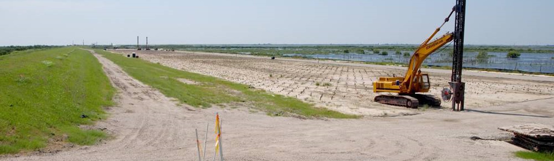 Soil consolidation and land reclamation 1.jpg